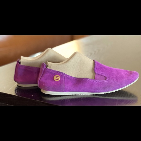 Michael Kors Fuchsia Suede Flats - Picture 1 of 2